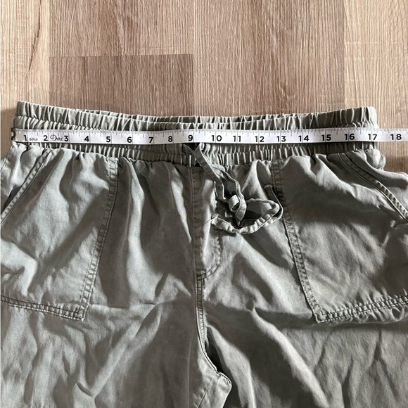 Maurices Gray Cargo Pants with Versatile Style - Picture 5 of 8